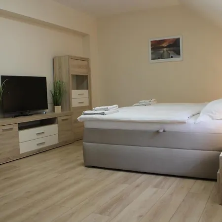 בית הארחה **anka *